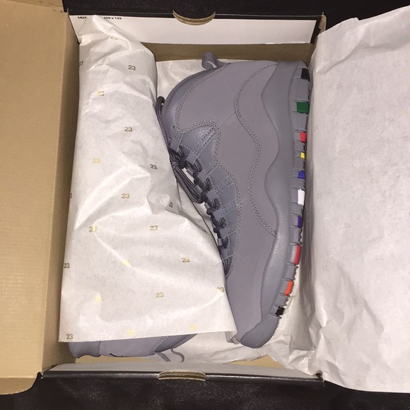 Retro 10s Cool Grey - Picture 2 of 8